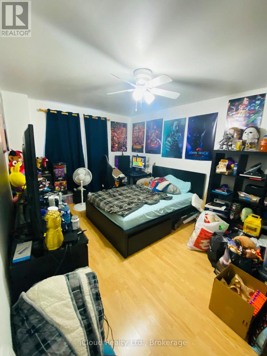 87 O'connor Crescent S, Richmond Hill, Ontario L4C 7N9 - Photo 11 - N12549648