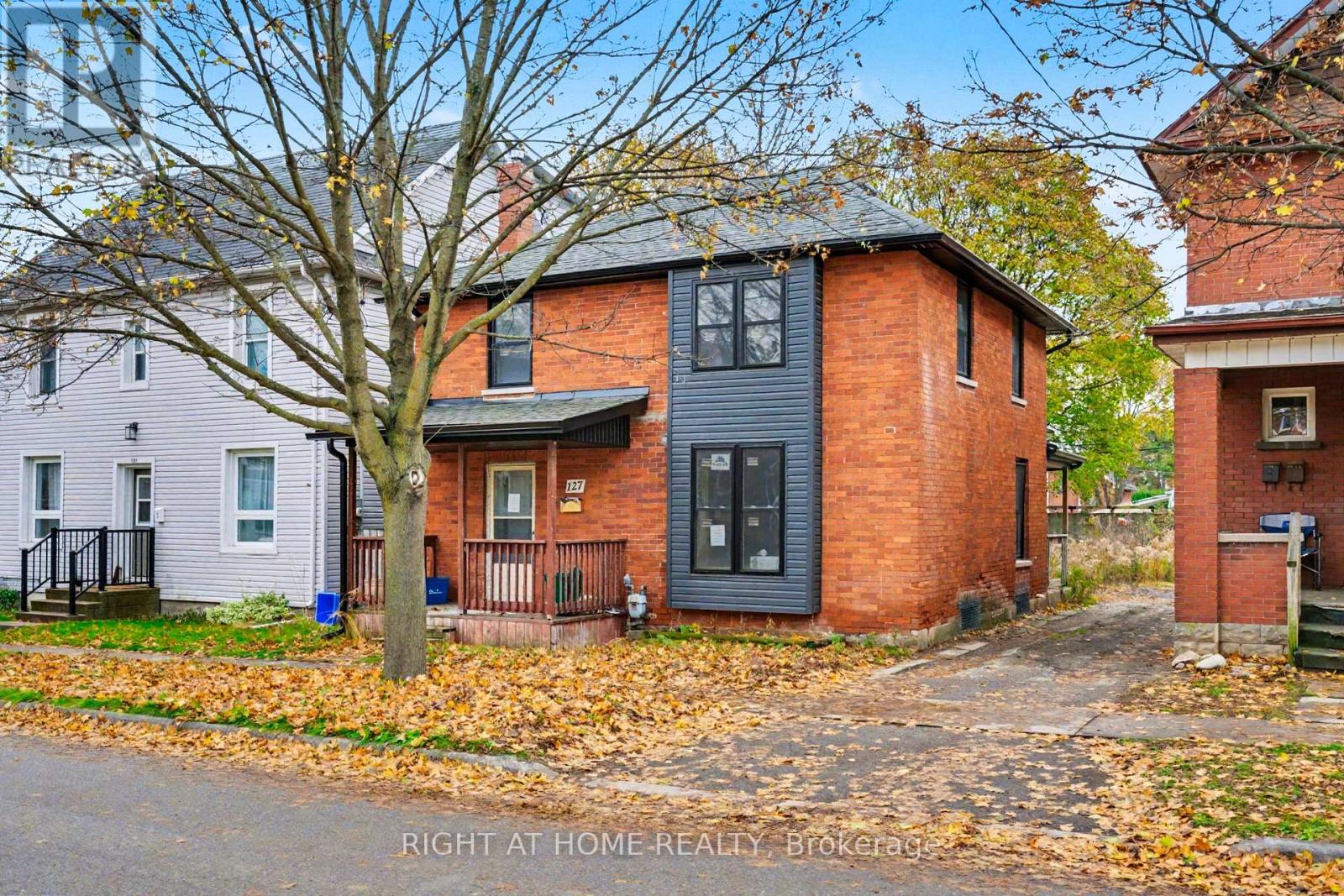 127 ELGIN STREET E, Oshawa, Ontario