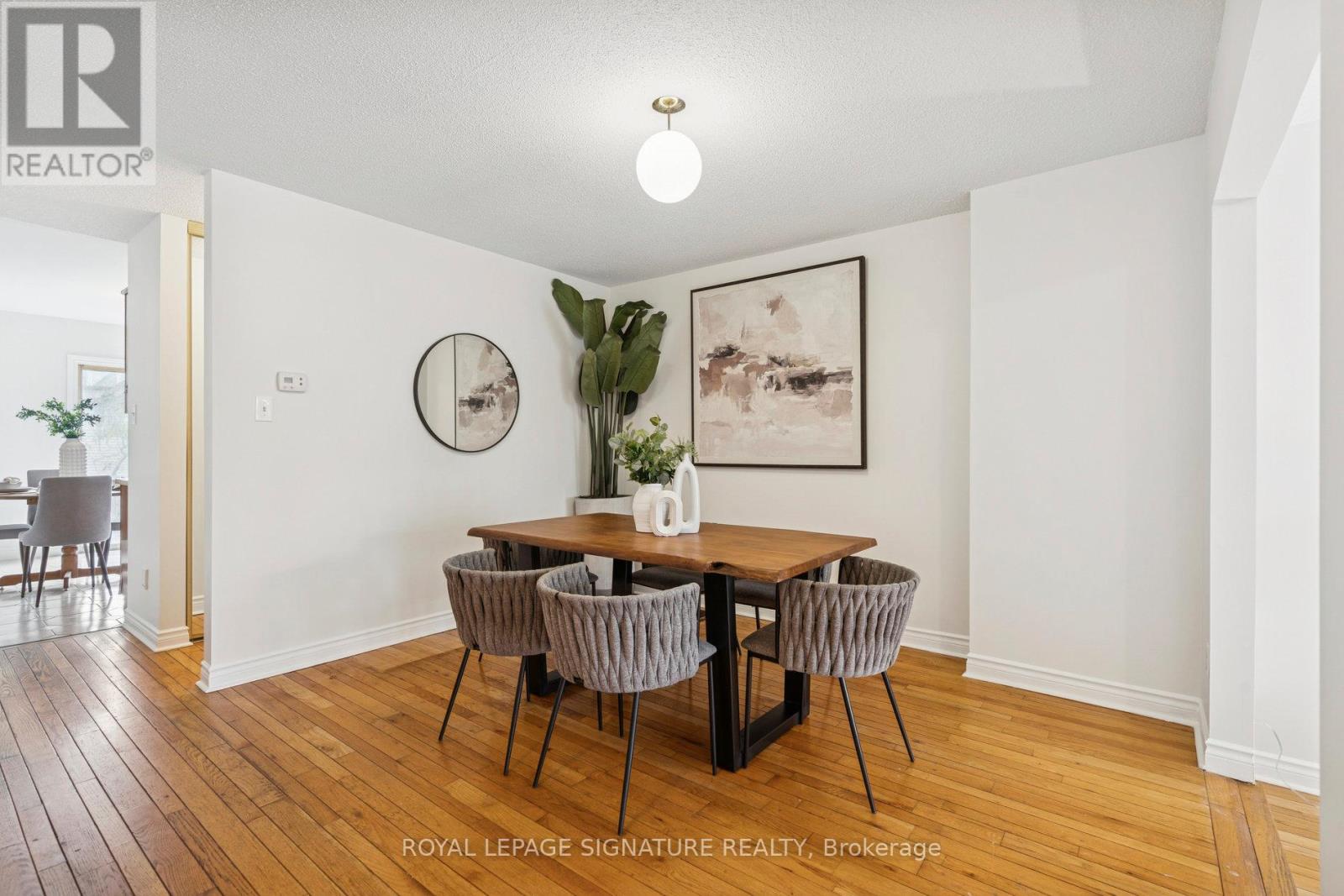 57 Ashland Avenue, Toronto, Ontario  M4L 1J9 - Photo 12 - E12556404