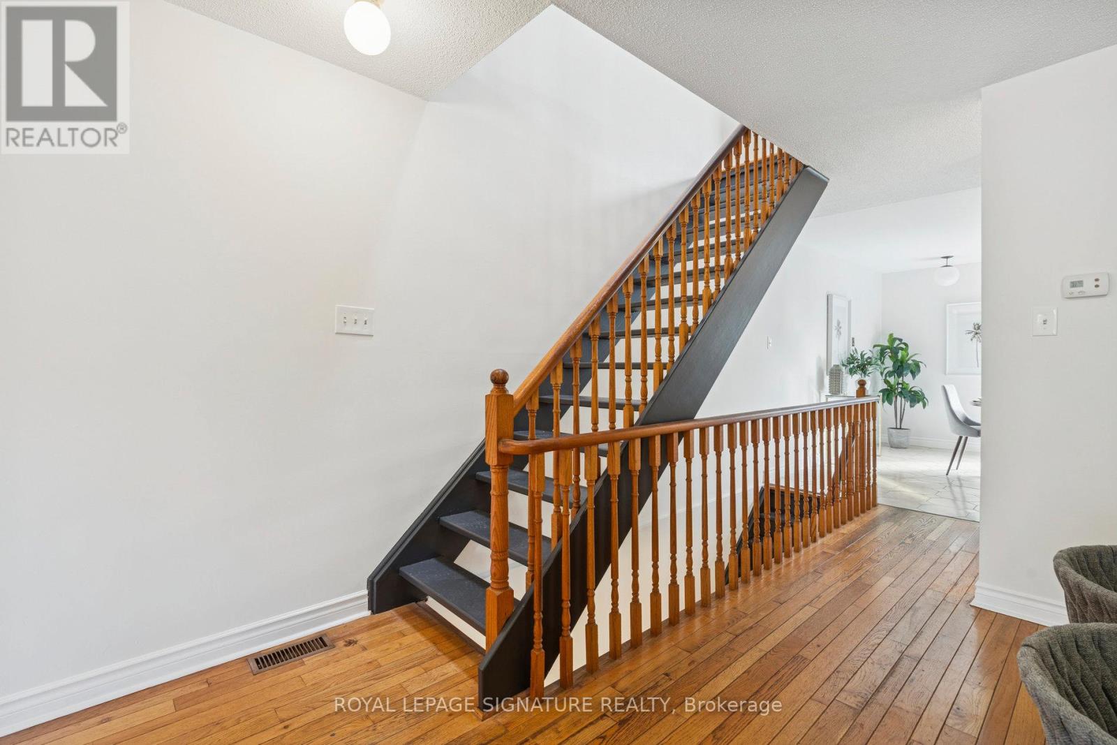 57 Ashland Avenue, Toronto, Ontario  M4L 1J9 - Photo 22 - E12556404