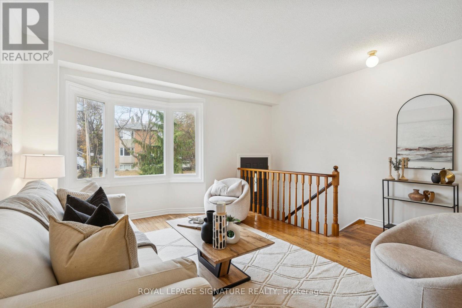 57 Ashland Avenue, Toronto, Ontario  M4L 1J9 - Photo 7 - E12556404