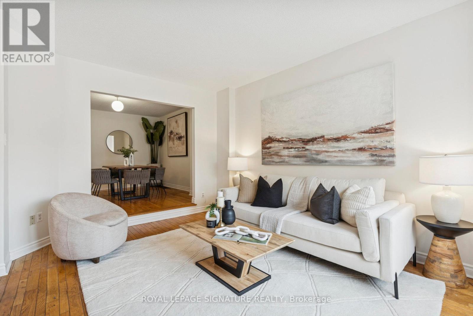 57 Ashland Avenue, Toronto, Ontario  M4L 1J9 - Photo 8 - E12556404