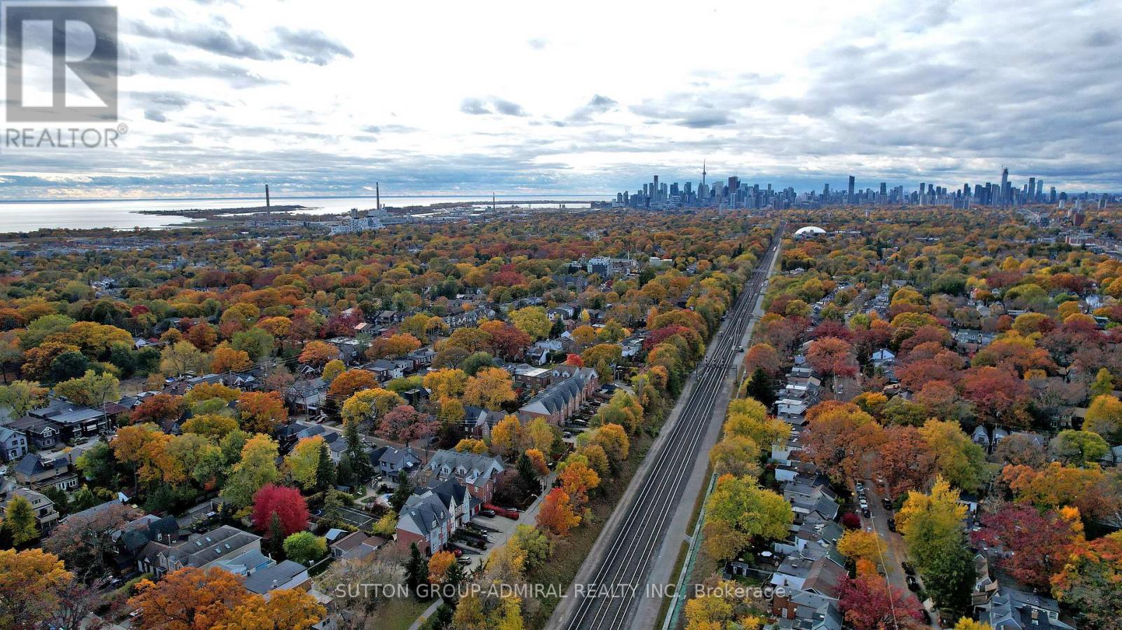 7 Harris Avenue, Toronto, Ontario  M4C 1P3 - Photo 19 - E12556490