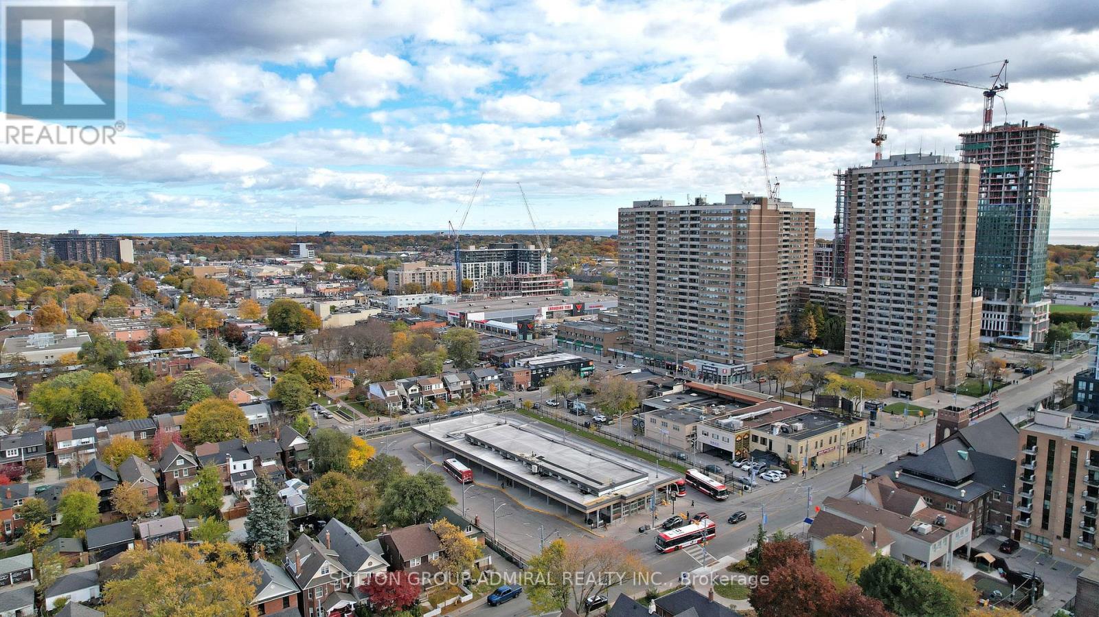 7 Harris Avenue, Toronto, Ontario  M4C 1P3 - Photo 23 - E12556490