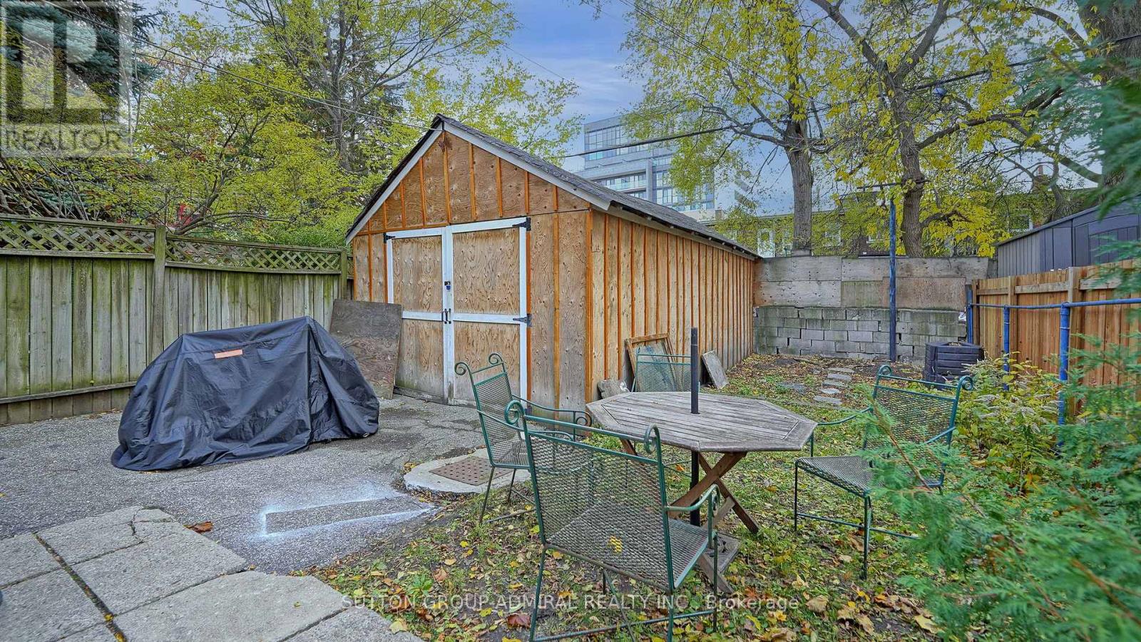 7 Harris Avenue, Toronto, Ontario  M4C 1P3 - Photo 9 - E12556490