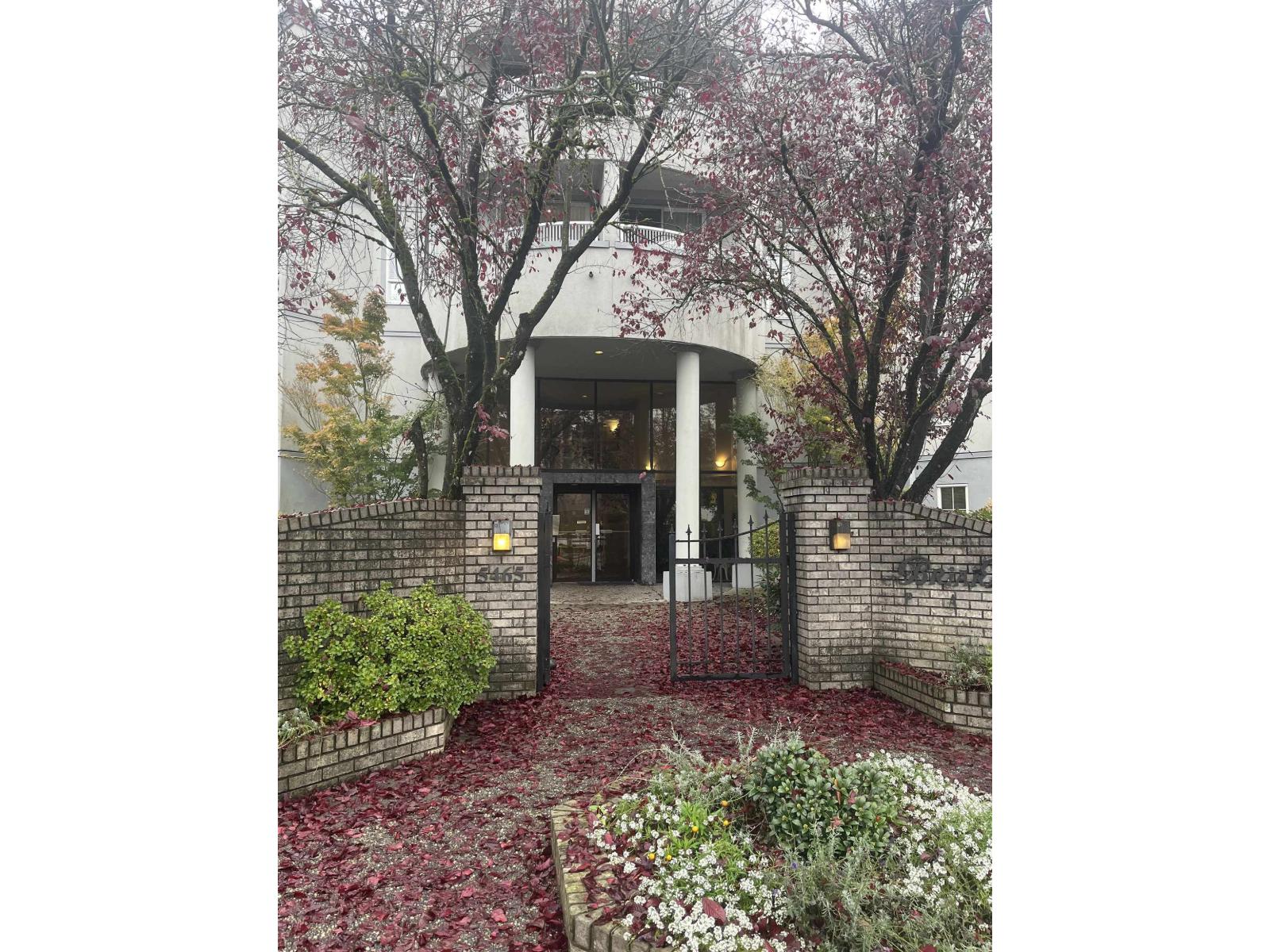 303 5465 201 STREET, Langley, British Columbia