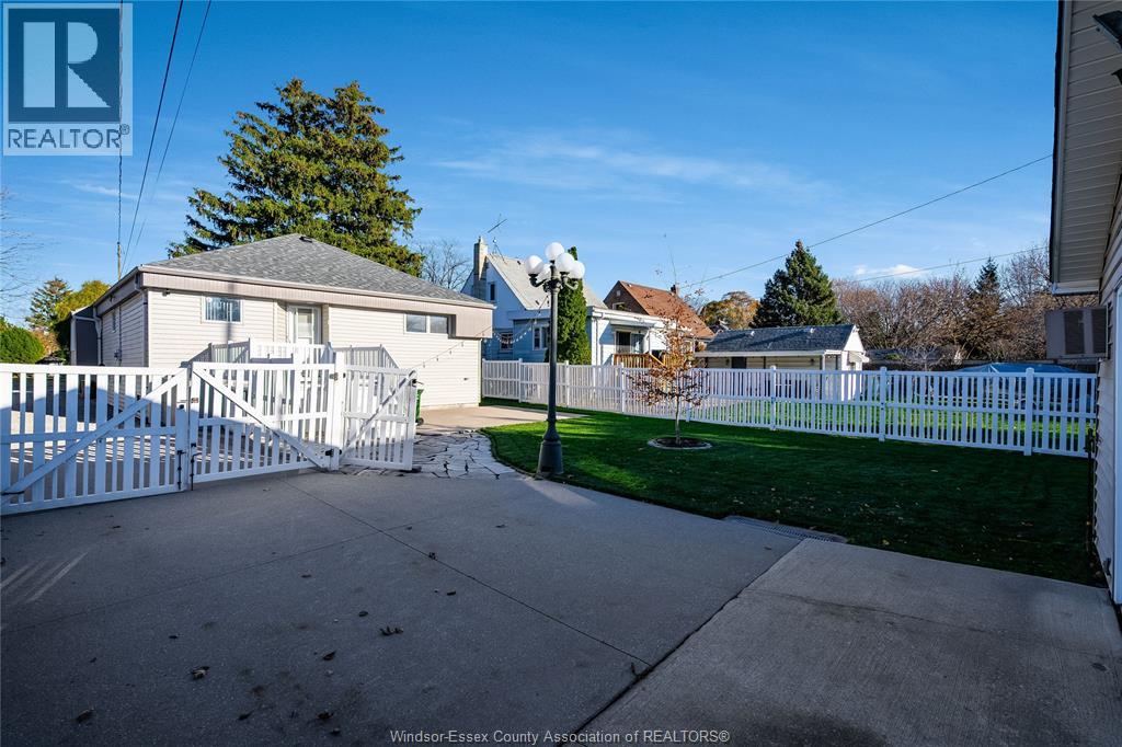 1733 Durham Place, Windsor, Ontario  N8W 3A1 - Photo 38 - 25029102