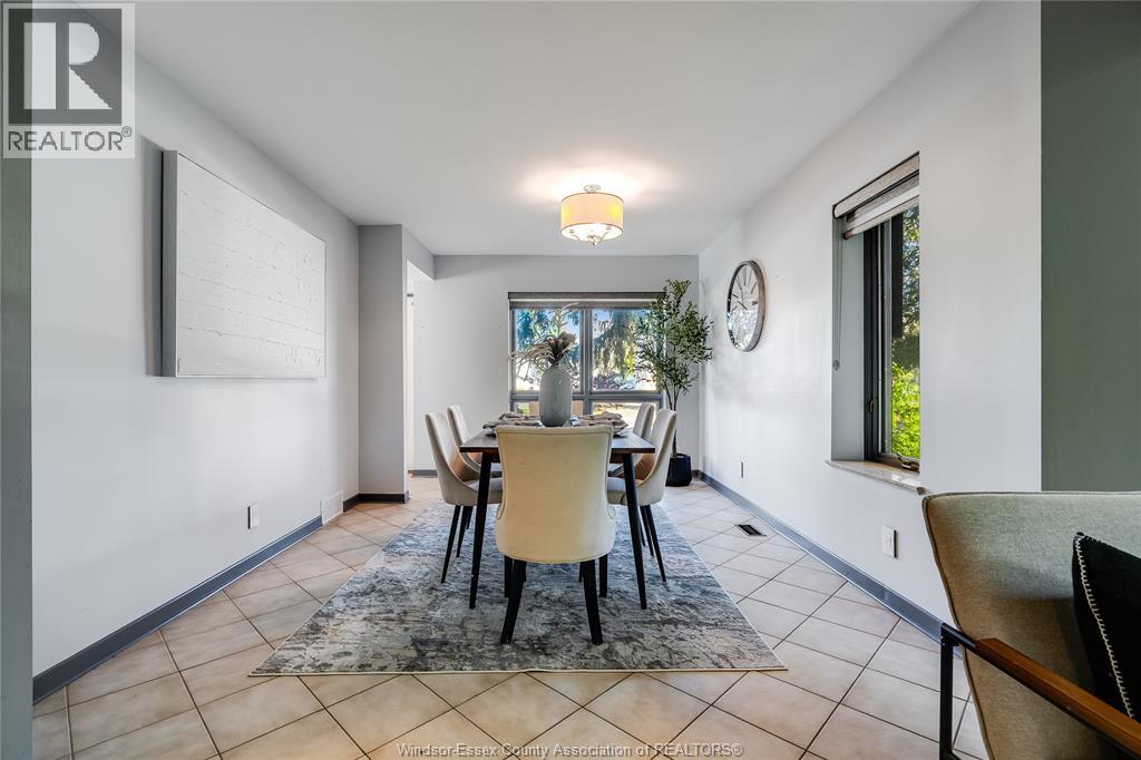 1733 Durham Place, Windsor, Ontario  N8W 3A1 - Photo 5 - 25029102