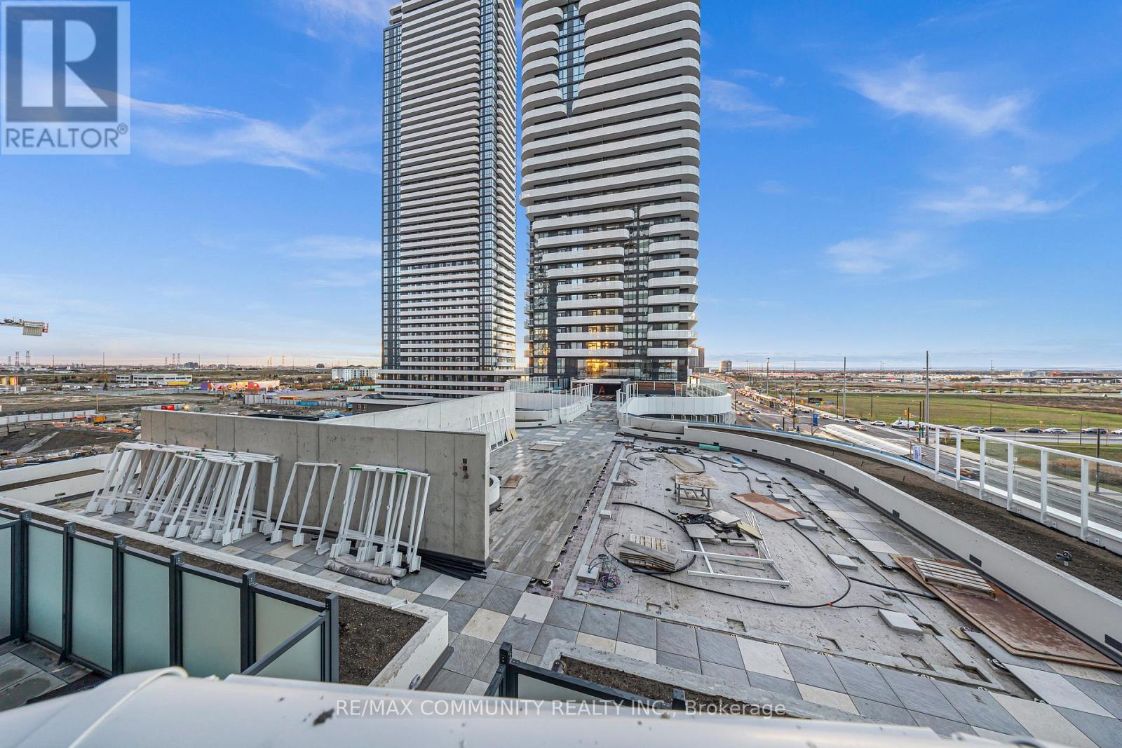 602 - 8 Interchange Way, Vaughan, Ontario  L4K 5Z7 - Photo 26 - N12556272