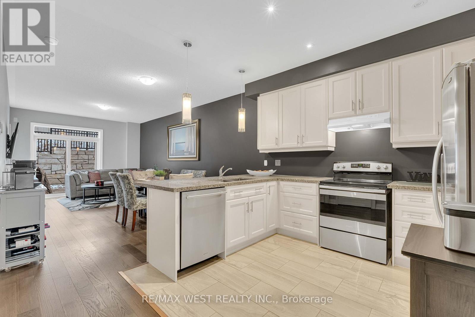 39 Gilroy Court, New Tecumseth, Ontario  L9R 0K8 - Photo 10 - N12556298