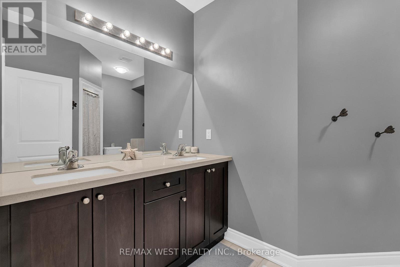 39 Gilroy Court, New Tecumseth, Ontario  L9R 0K8 - Photo 25 - N12556298