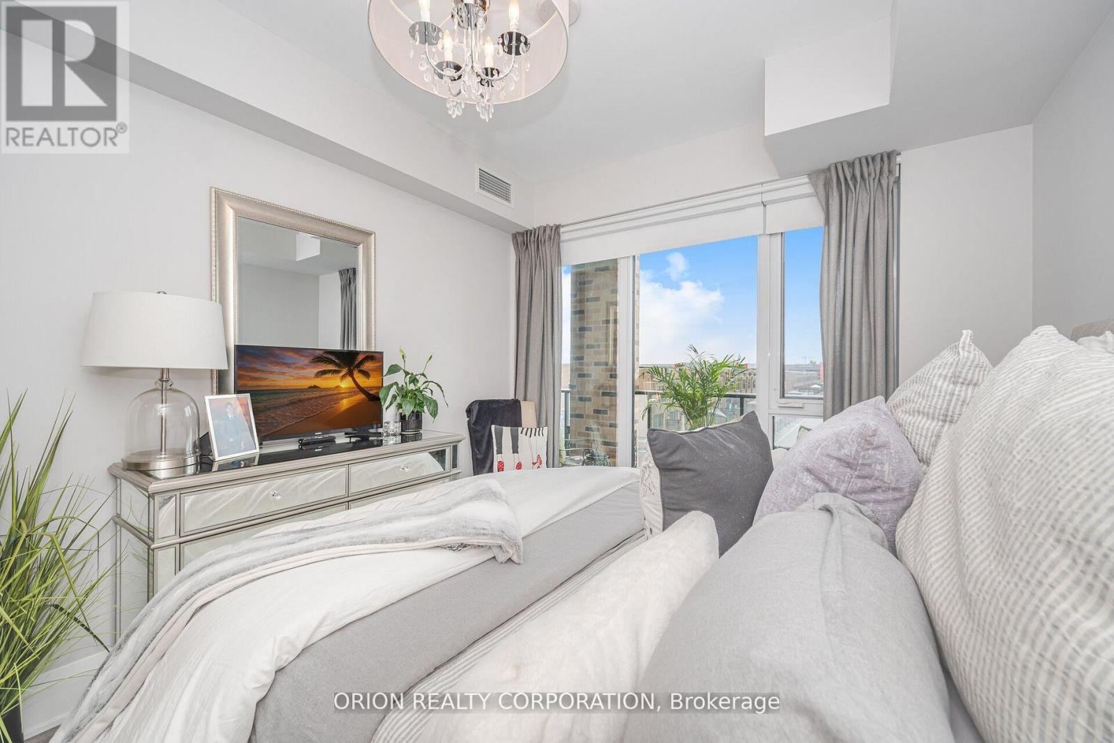 303 - 100 Eagle Rock Way, Vaughan, Ontario  L6A 5B9 - Photo 11 - N12556350