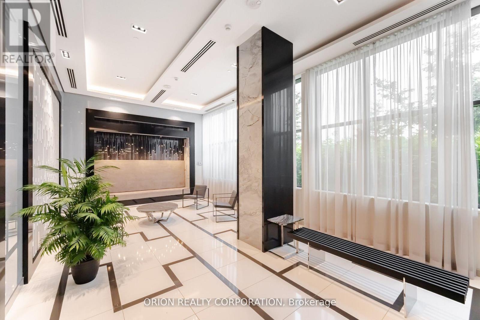 303 - 100 Eagle Rock Way, Vaughan, Ontario  L6A 5B9 - Photo 3 - N12556350