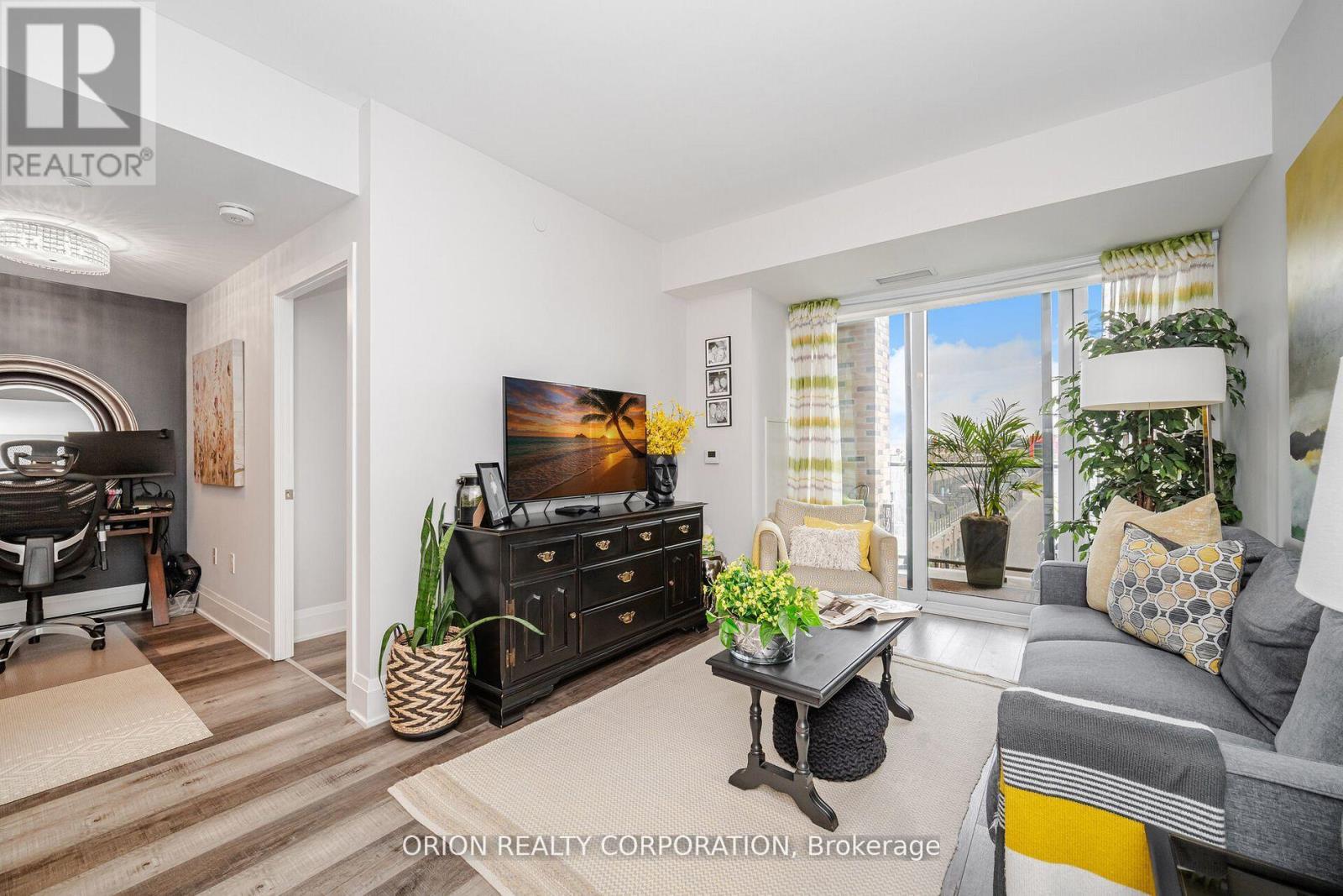 303 - 100 Eagle Rock Way, Vaughan, Ontario  L6A 5B9 - Photo 6 - N12556350