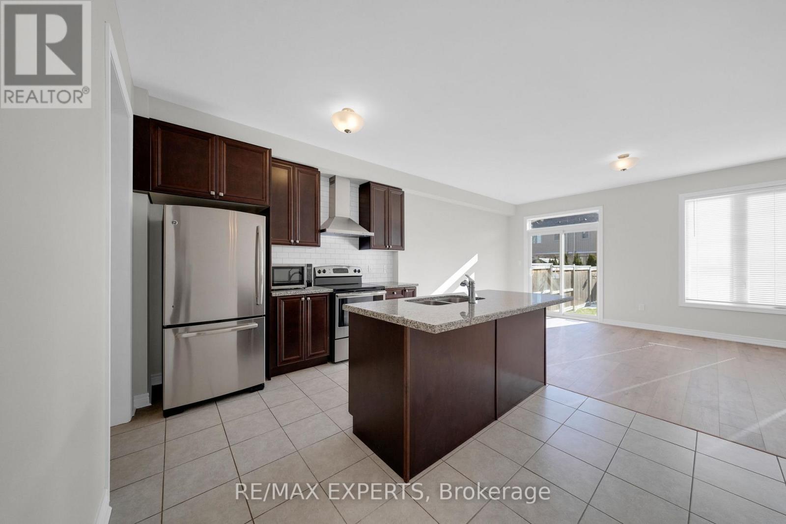 27 Sharpe Crescent, New Tecumseth (Tottenham), Ontario  L0G 1W0 - Photo 14 - N12556374