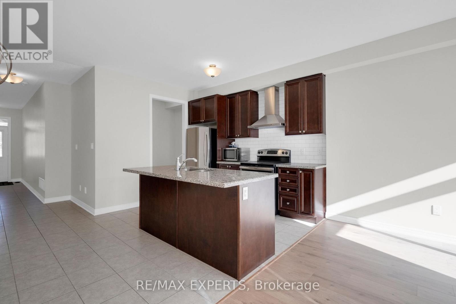 27 Sharpe Crescent, New Tecumseth (Tottenham), Ontario  L0G 1W0 - Photo 16 - N12556374