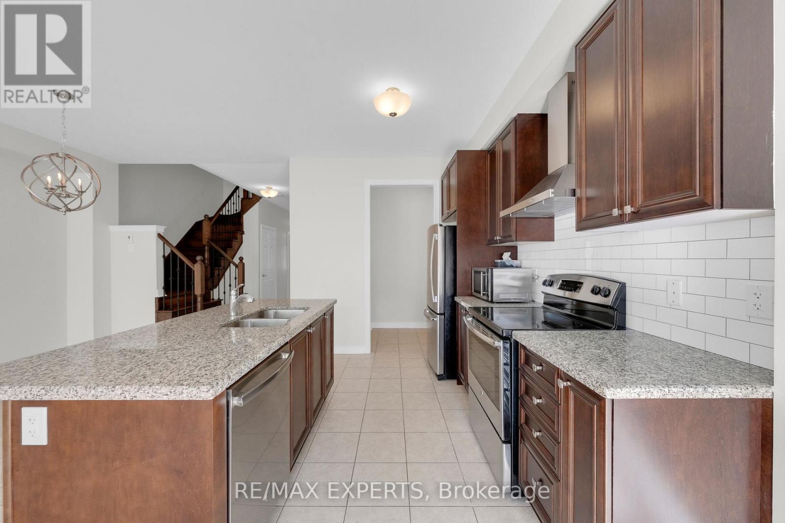 27 Sharpe Crescent, New Tecumseth (Tottenham), Ontario  L0G 1W0 - Photo 17 - N12556374