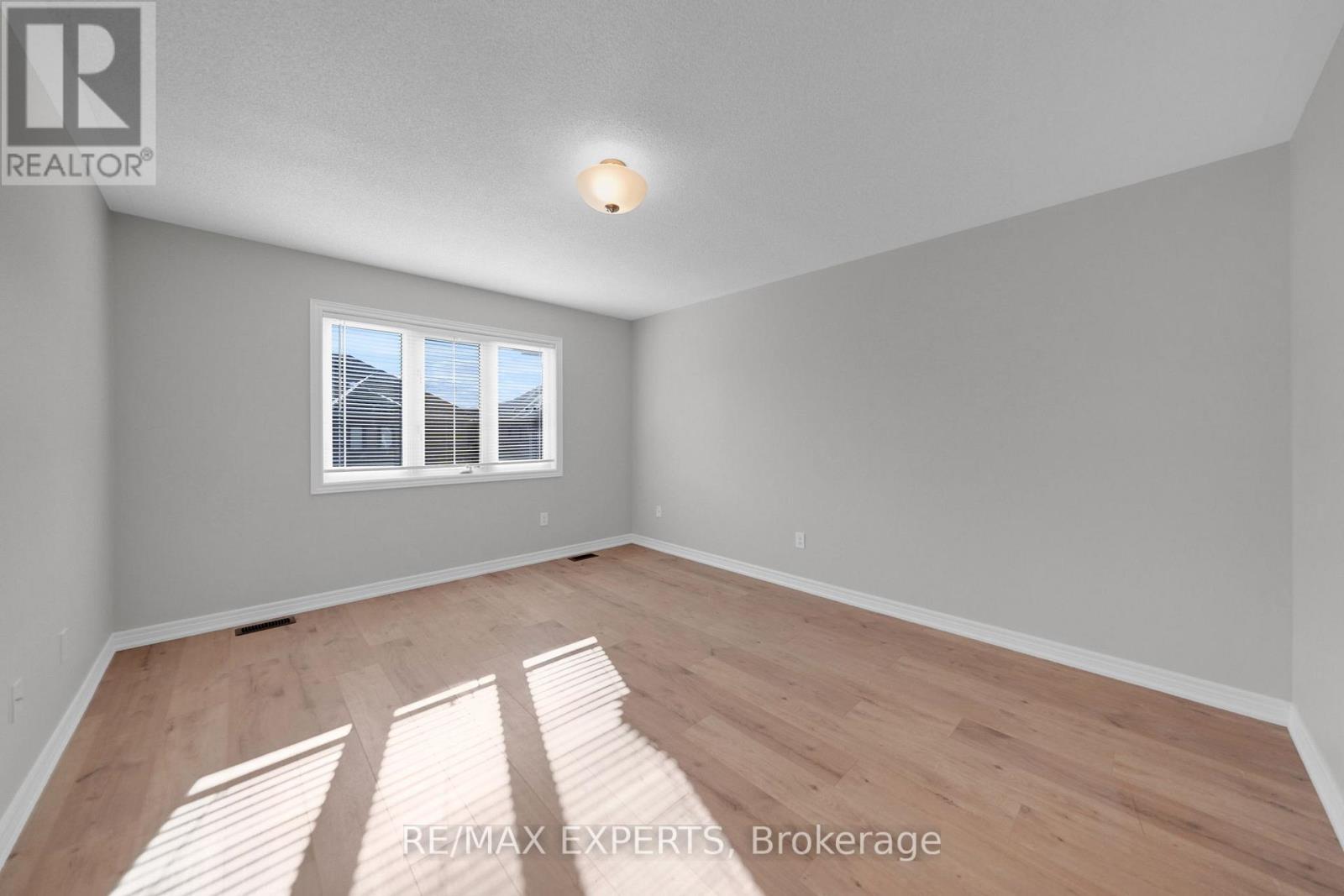 27 Sharpe Crescent, New Tecumseth (Tottenham), Ontario  L0G 1W0 - Photo 31 - N12556374