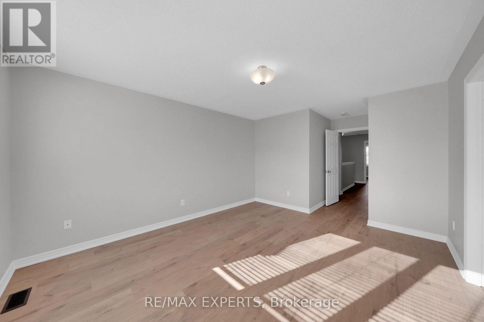 27 Sharpe Crescent, New Tecumseth (Tottenham), Ontario  L0G 1W0 - Photo 32 - N12556374