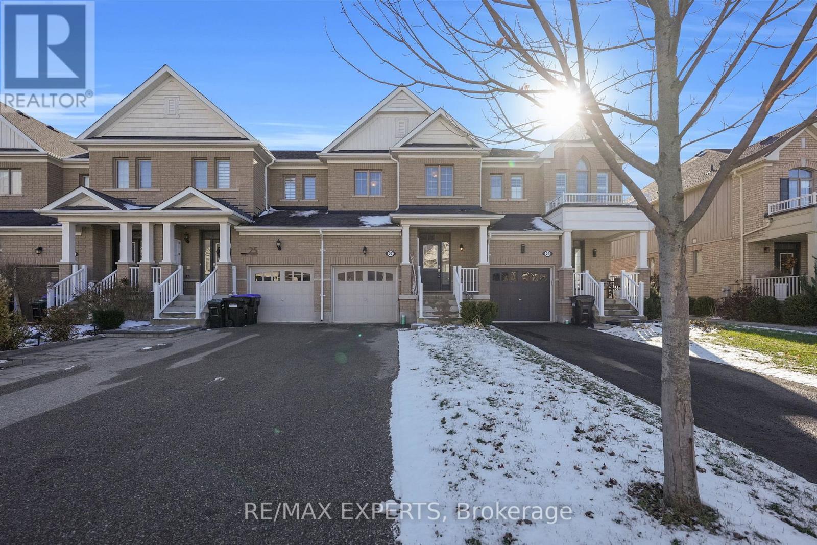 27 Sharpe Crescent, New Tecumseth (Tottenham), Ontario  L0G 1W0 - Photo 4 - N12556374