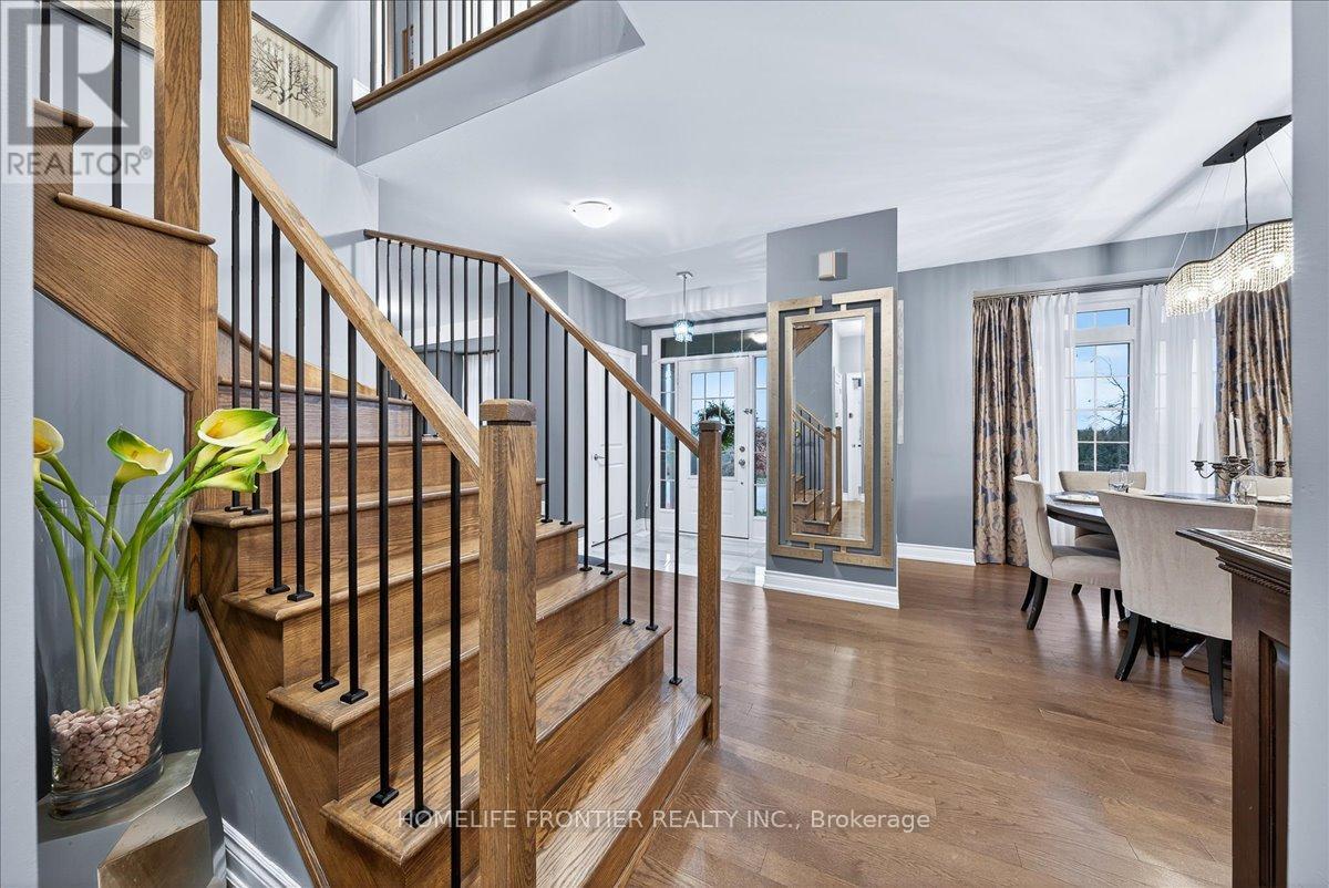 99 Carondale Square, East Gwillimbury, Ontario  L9N 0X7 - Photo 29 - N12556382