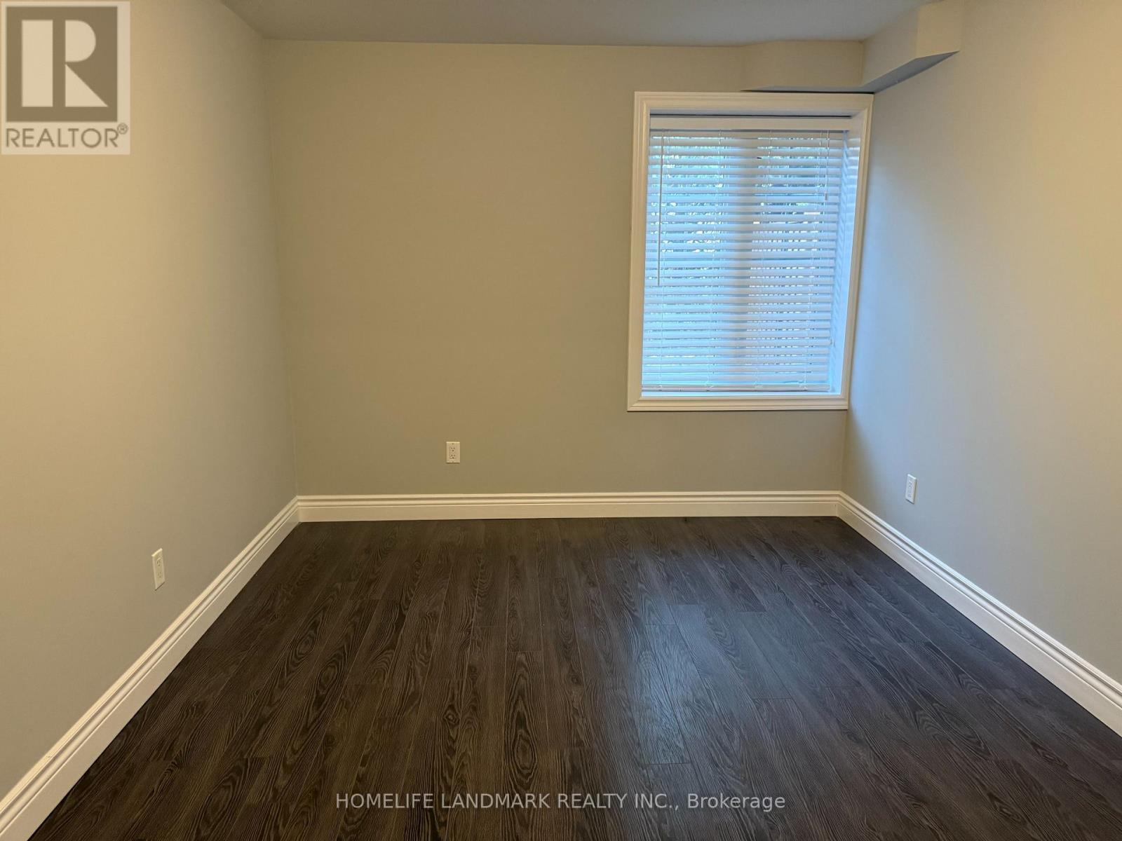 Lower - 325 Bathurst Glen Drive, Vaughan, Ontario  L4J 9A3 - Photo 13 - N12556408