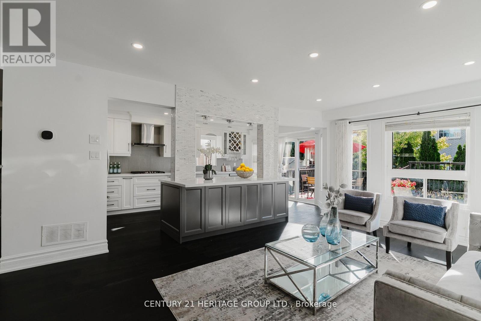 601 Mcbean Avenue, Newmarket, Ontario  L3X 2L5 - Photo 10 - N12556468