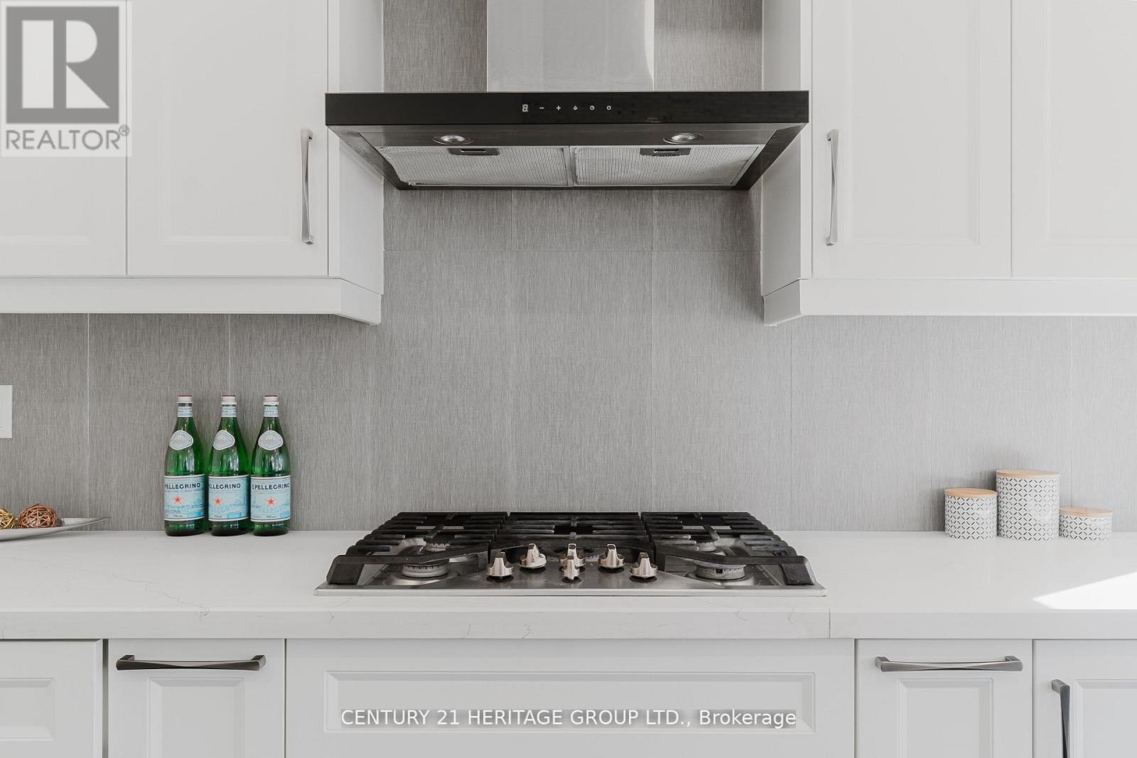 601 Mcbean Avenue, Newmarket, Ontario  L3X 2L5 - Photo 12 - N12556468