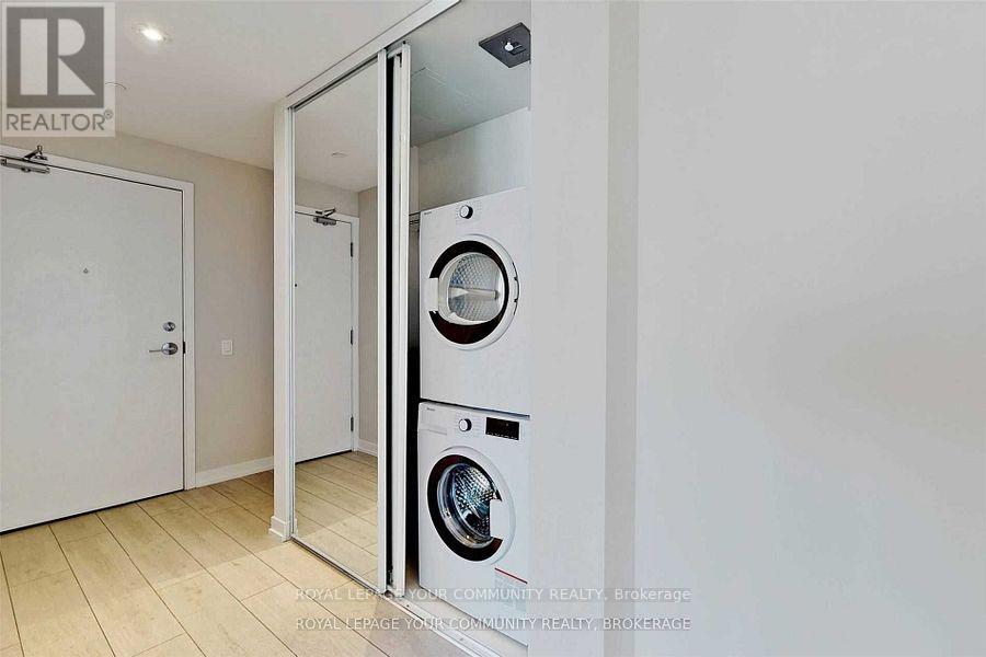 5211 - 5 Buttermill Avenue, Vaughan, Ontario  L4K 0J5 - Photo 14 - N12556488