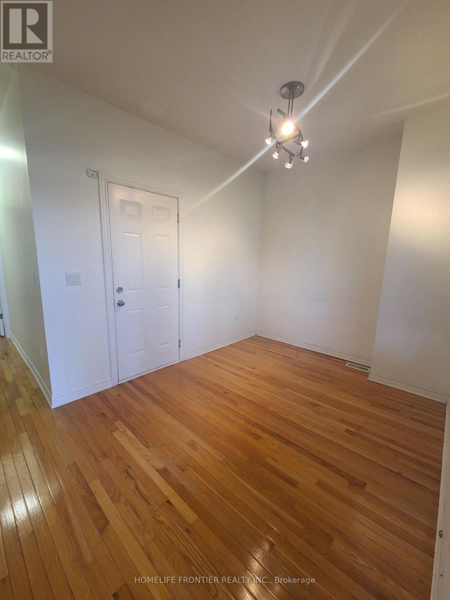 Lower - 126 Vittorio De Luca Drive, Vaughan, Ontario  L4L 0A8 - Photo 3 - N12556512