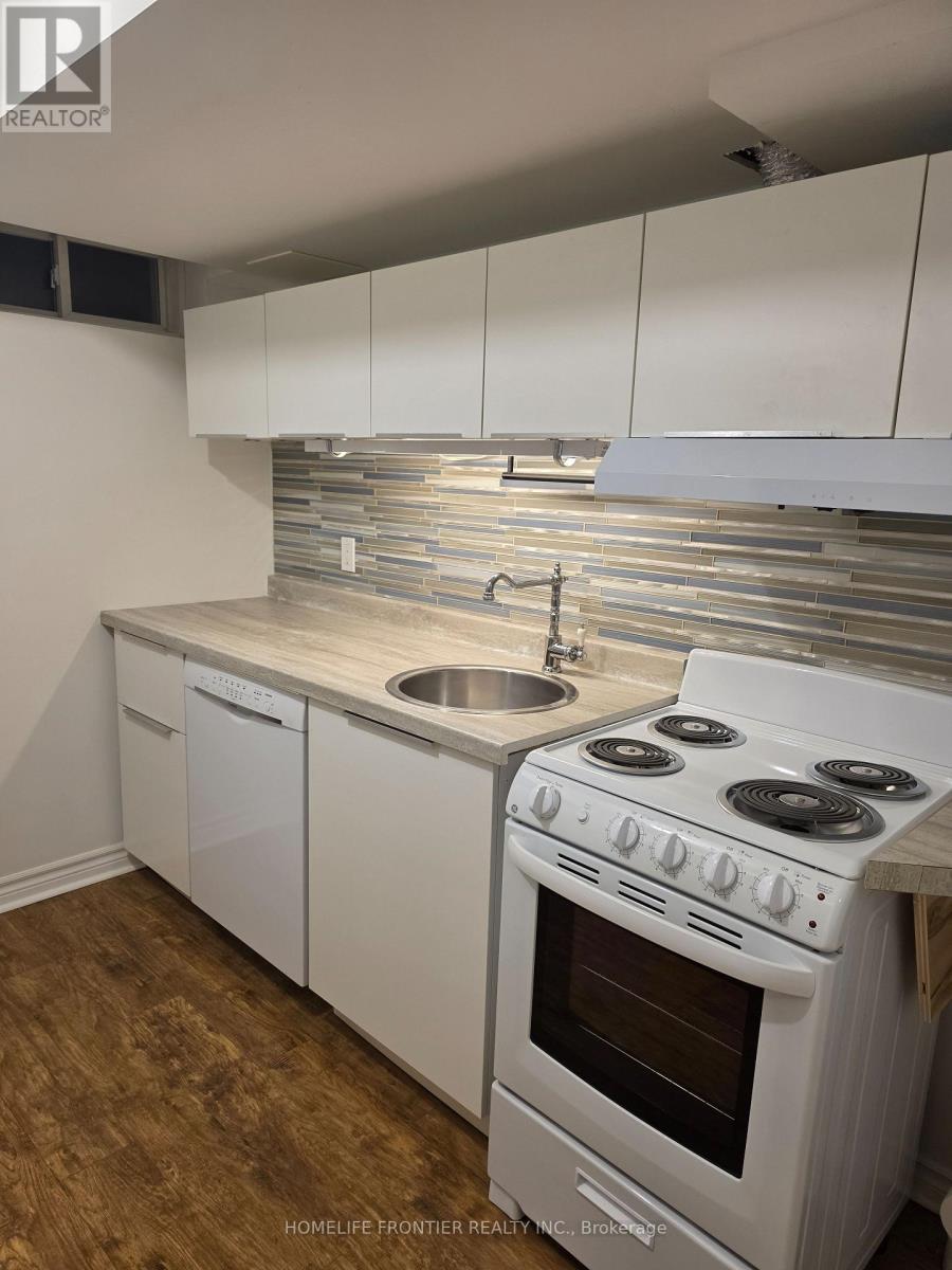 Lower - 126 Vittorio De Luca Drive, Vaughan, Ontario  L4L 0A8 - Photo 4 - N12556512