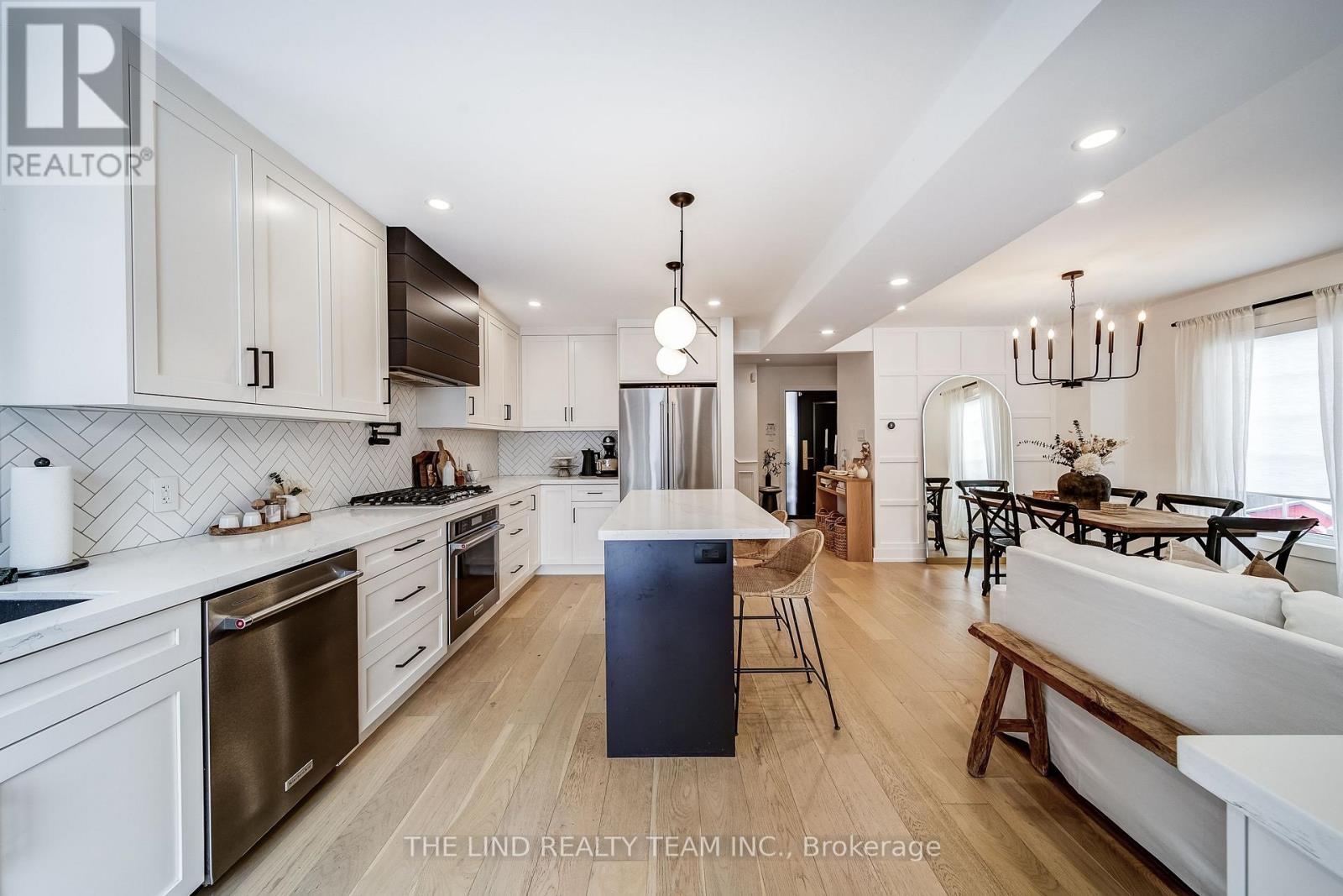 158 Dawlish Avenue, Aurora, Ontario  L4G 6R2 - Photo 11 - N12556516