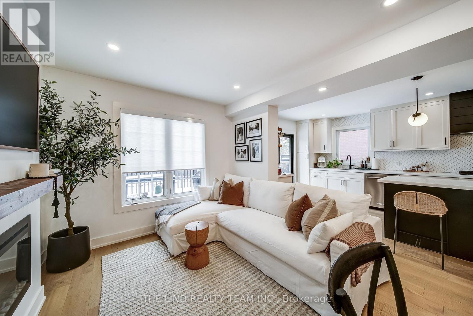 158 Dawlish Avenue, Aurora, Ontario  L4G 6R2 - Photo 18 - N12556516