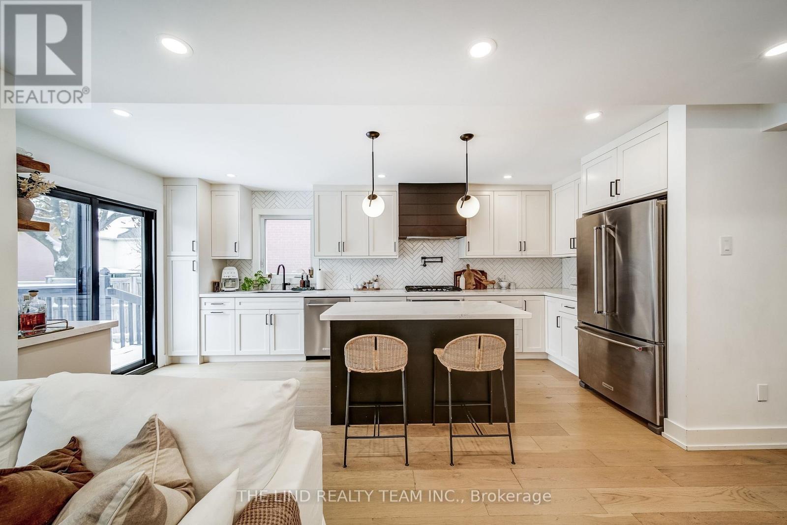 158 Dawlish Avenue, Aurora, Ontario  L4G 6R2 - Photo 19 - N12556516