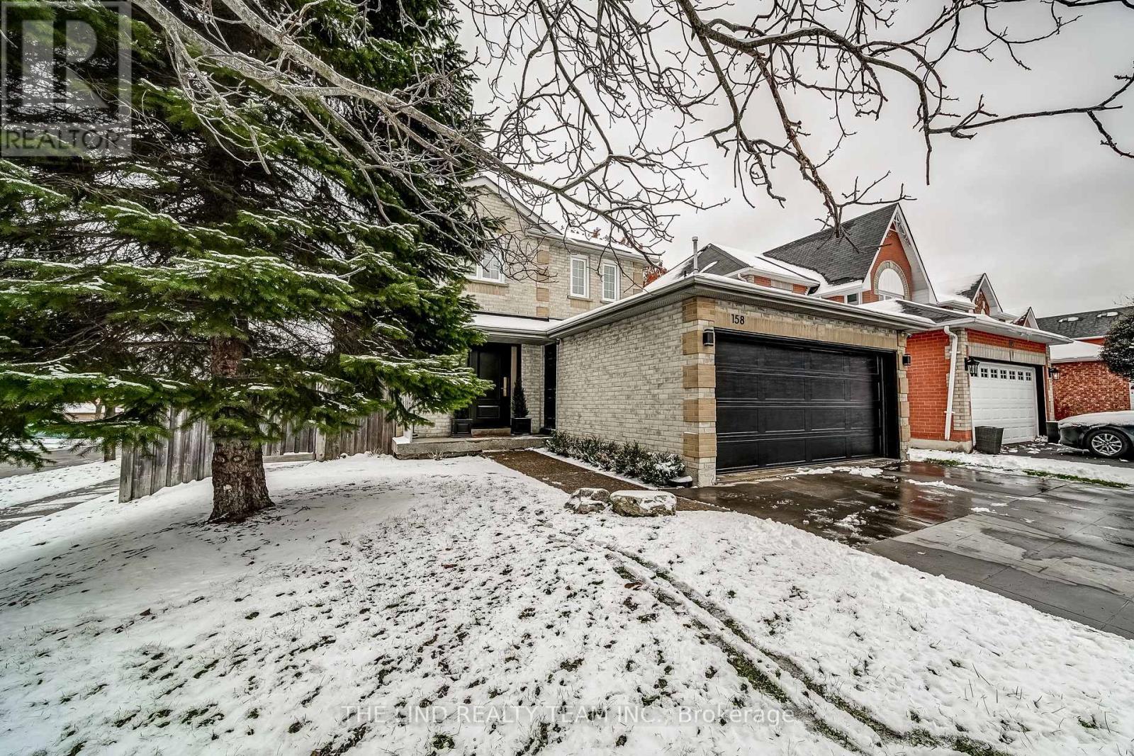 158 Dawlish Avenue, Aurora, Ontario  L4G 6R2 - Photo 2 - N12556516