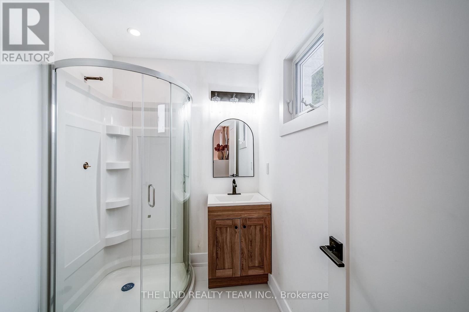 158 Dawlish Avenue, Aurora, Ontario  L4G 6R2 - Photo 31 - N12556516