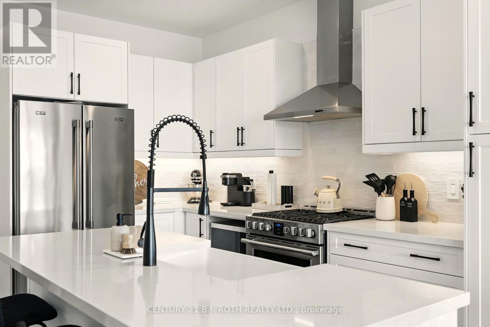 124 Ritchie Crescent, Springwater (Elmvale), Ontario  L0L 1P0 - Photo 10 - S12556352