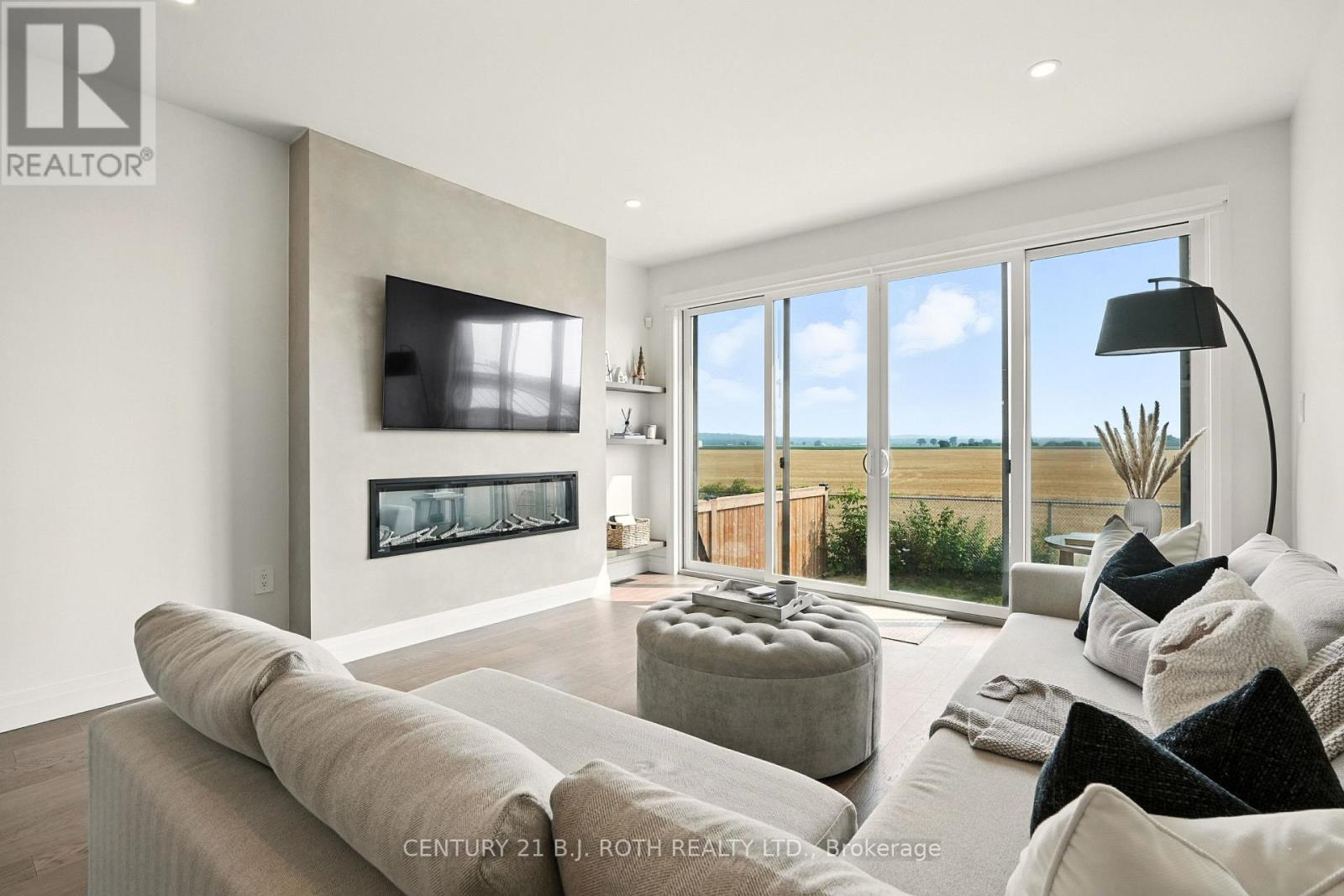 124 Ritchie Crescent, Springwater (Elmvale), Ontario  L0L 1P0 - Photo 19 - S12556352