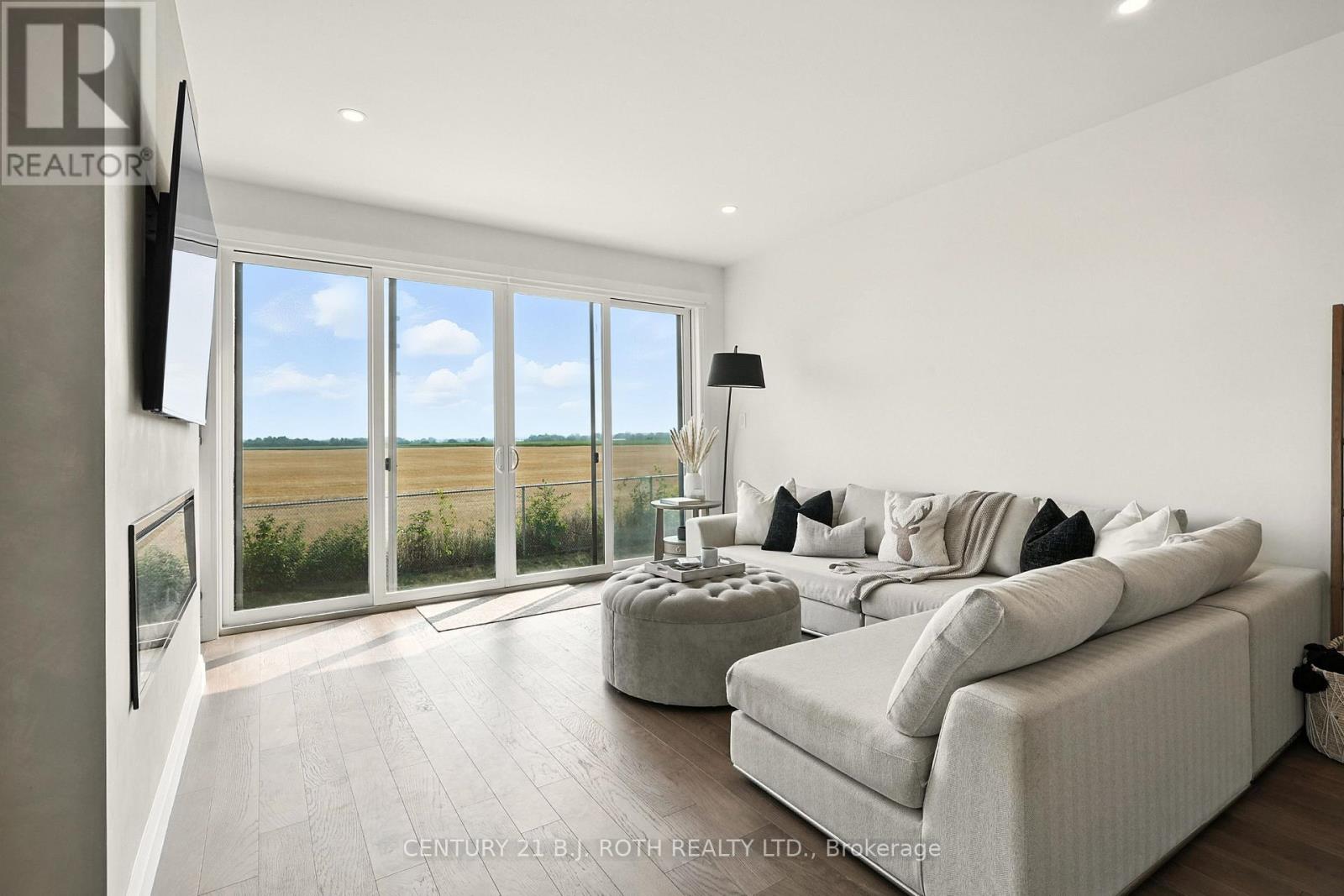 124 Ritchie Crescent, Springwater (Elmvale), Ontario  L0L 1P0 - Photo 21 - S12556352