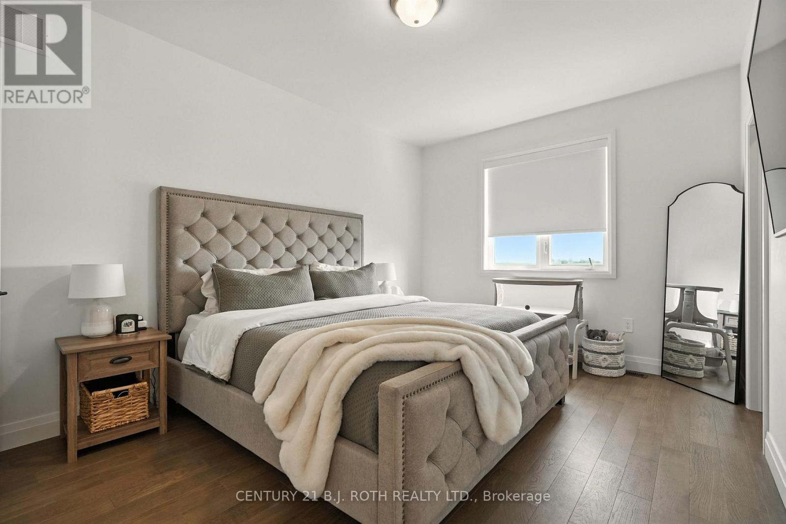 124 Ritchie Crescent, Springwater (Elmvale), Ontario  L0L 1P0 - Photo 25 - S12556352