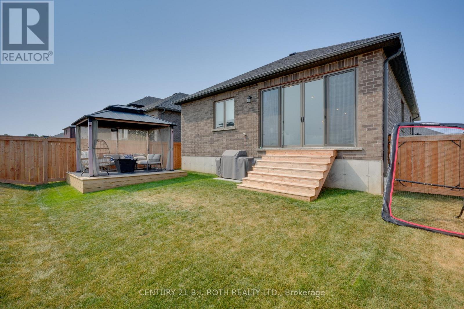 124 Ritchie Crescent, Springwater (Elmvale), Ontario  L0L 1P0 - Photo 40 - S12556352