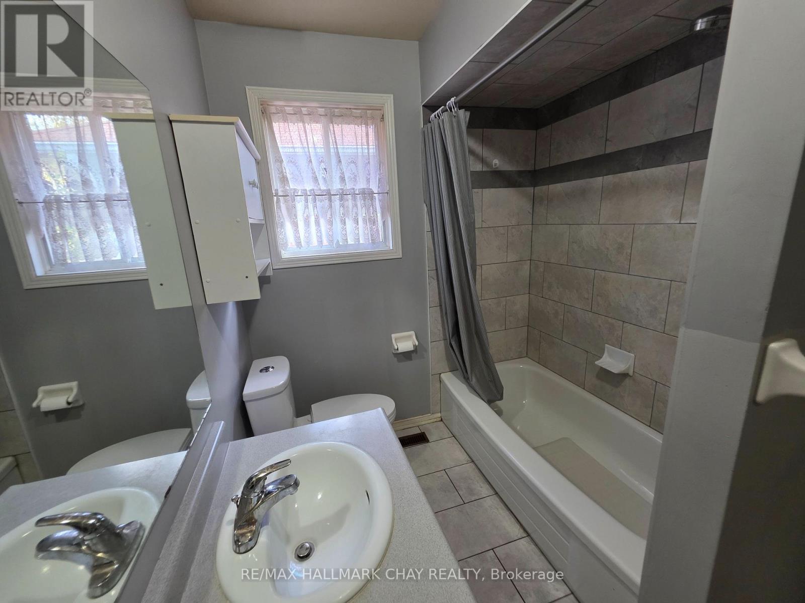 199 Livingstone Street W, Barrie (Sunnidale), Ontario  L4N 6Z9 - Photo 19 - S12556372