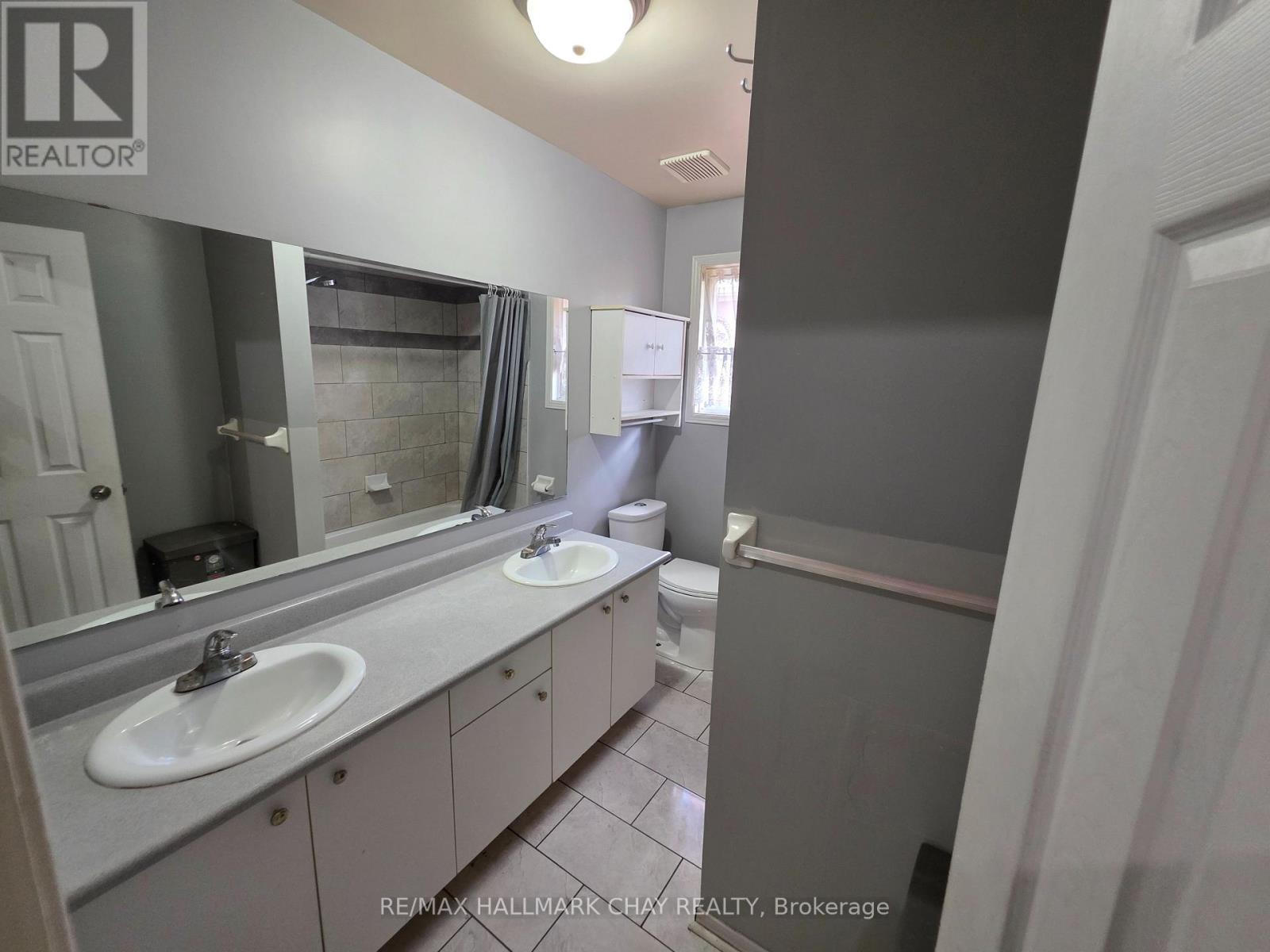 199 Livingstone Street W, Barrie (Sunnidale), Ontario  L4N 6Z9 - Photo 20 - S12556372