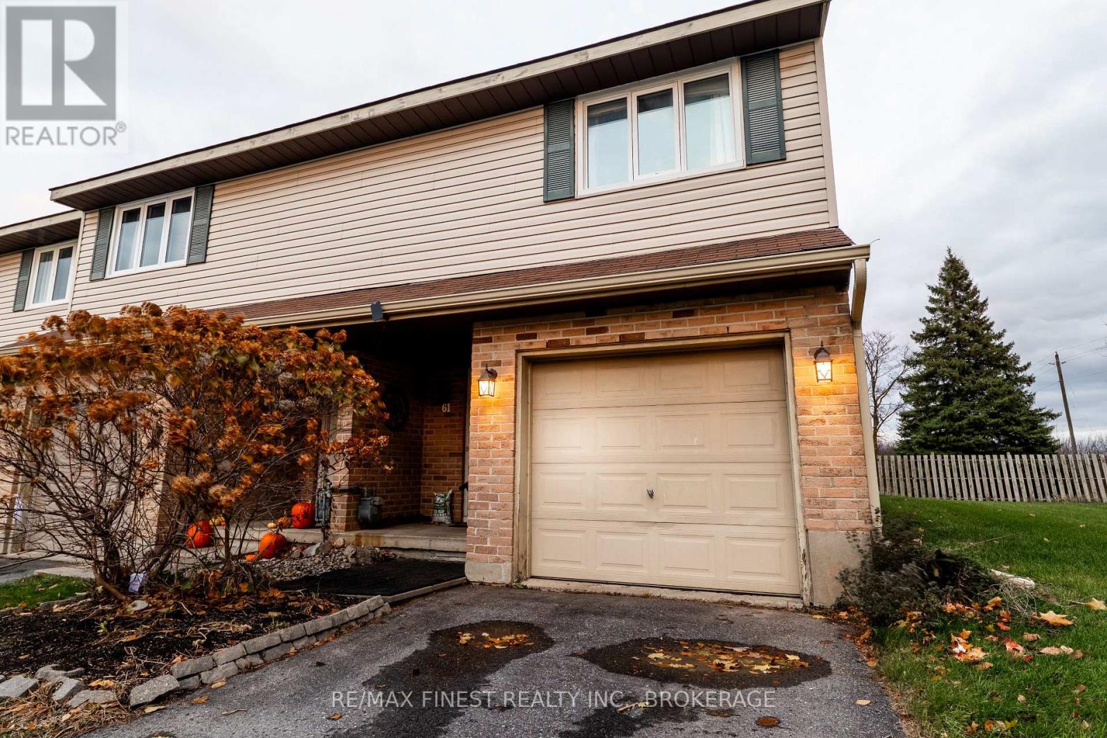 61 - 35 COVENTRY CRESCENT, Kingston, Ontario