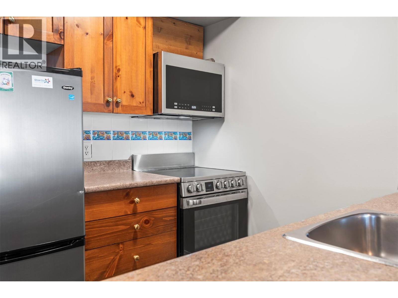 155 Silver Lode Lane Unit# 366, Vernon, British Columbia  V1B 3M1 - Photo 7 - 10366631