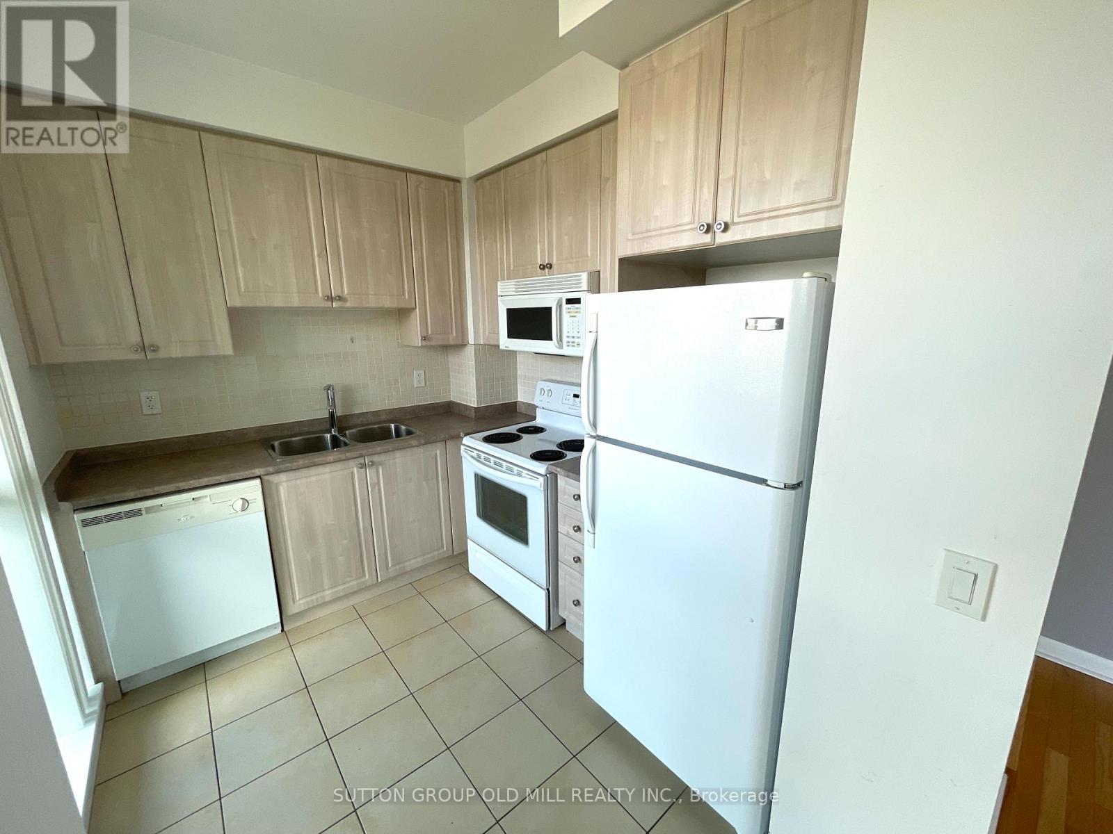 308 - 235 Sherway Gardens Road, Toronto, Ontario  M9C 0A2 - Photo 11 - W12556284