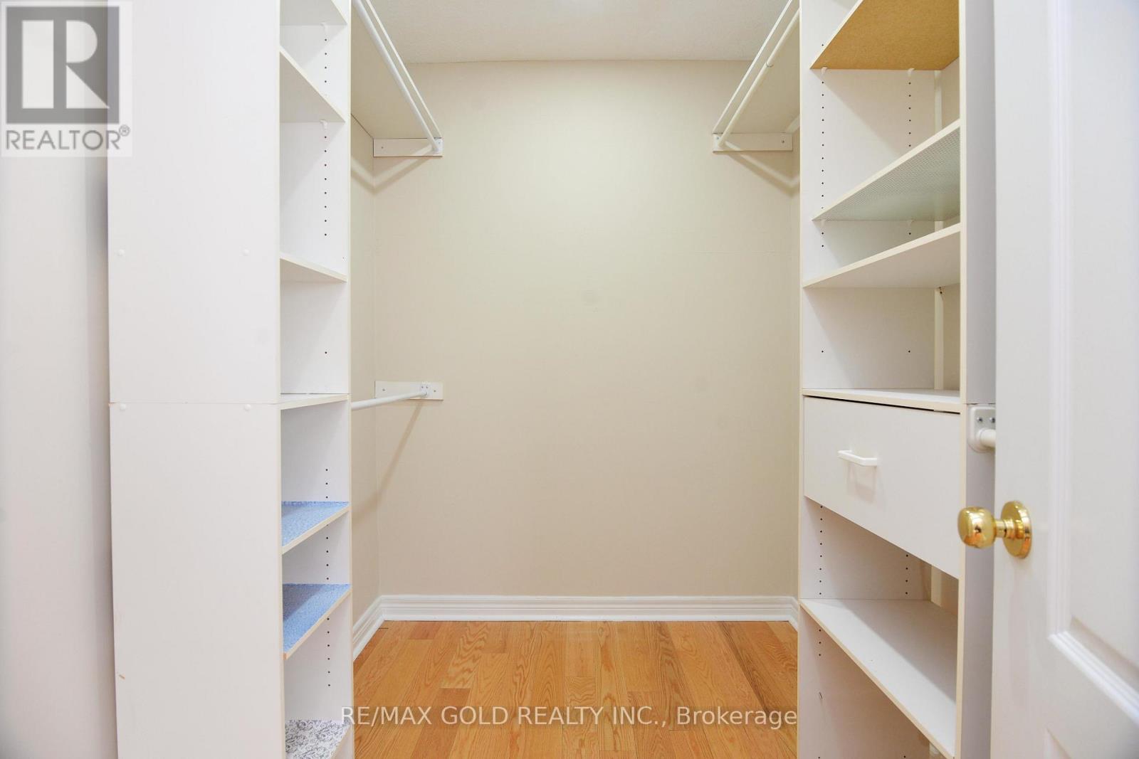 46 Mint Leaf Boulevard, Brampton, Ontario  L6Z 3B7 - Photo 26 - W12556332