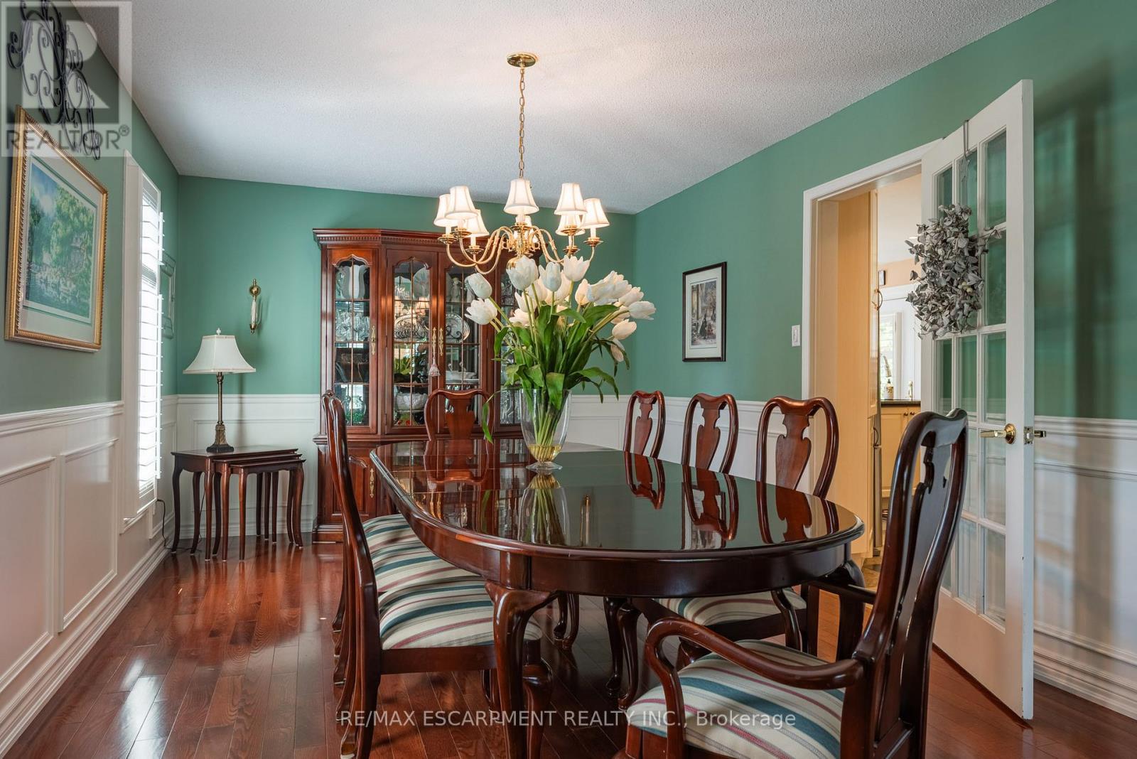 2054 Teeside Court, Mississauga, Ontario  L5M 3E5 - Photo 12 - W12556336