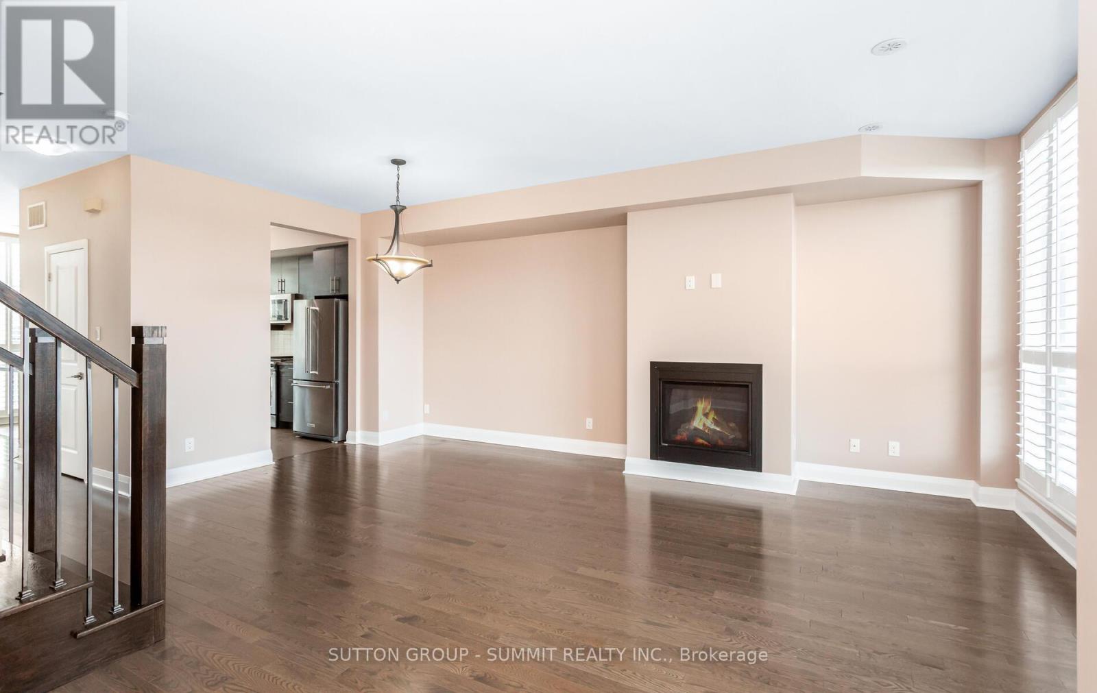 6 - 70 Littlecreek Road, Mississauga, Ontario  L5R 0E9 - Photo 5 - W12556432