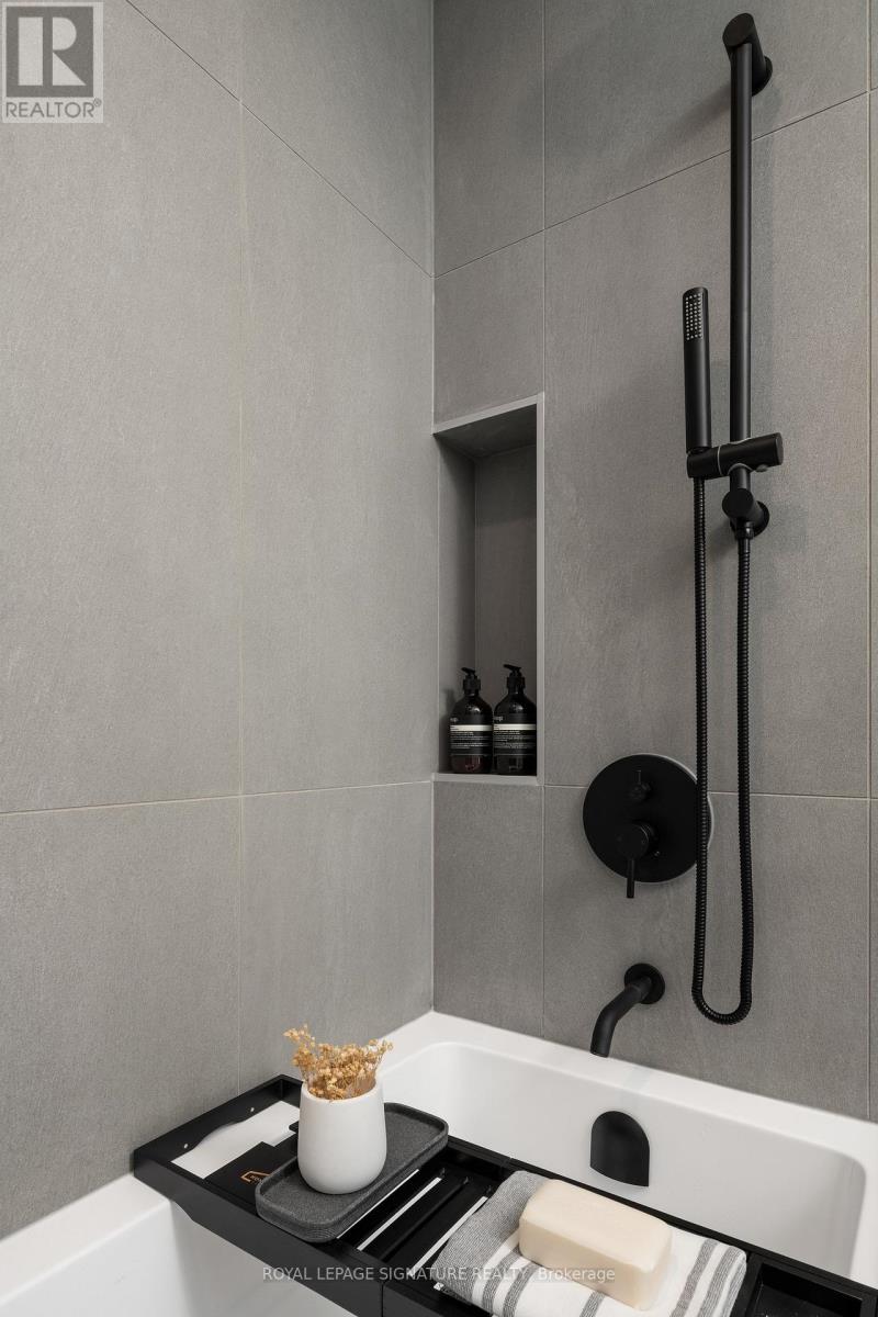 1706 - 55 Charles Street E, Toronto, Ontario M4Y 1S9 - Photo 18 - C12554508